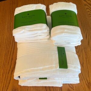 NWT Kate Spade 7 Line White 8 Piece Towel Set